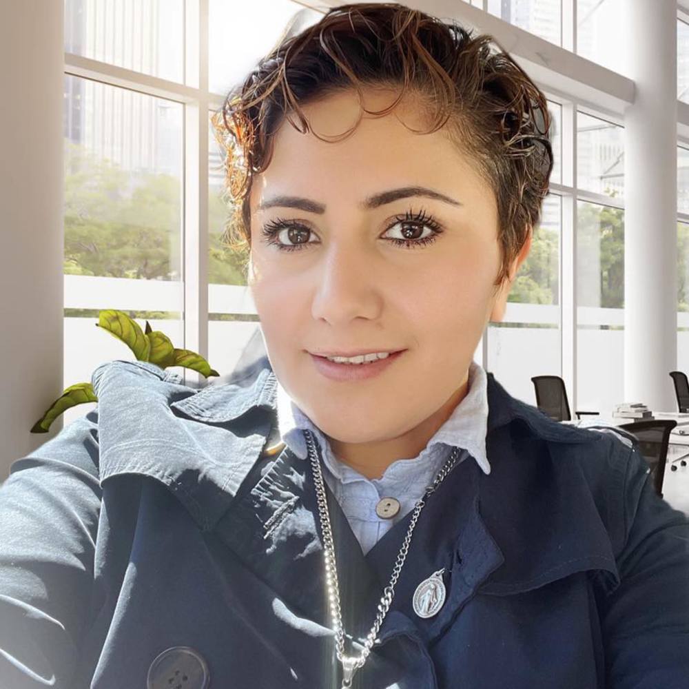 Meet your Posher, Lucila